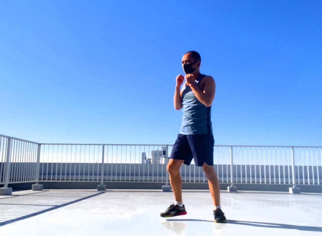 ボディコンバット,レスミルズ,レスミルズインストラクター,ボディコンバット93,ウォーミングアップ上半身,ポイント